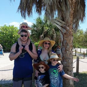 Meet your Posher, Lacy